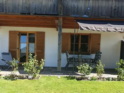 Terrasse mit Garten