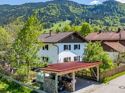 Haus mit Gäste-Carport