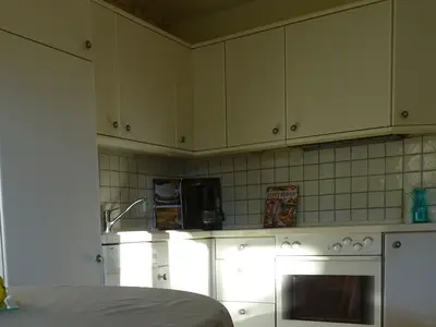 KITCHEN, INSIDE