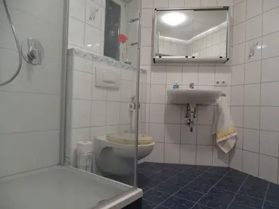 INSIDE, BATHROOM