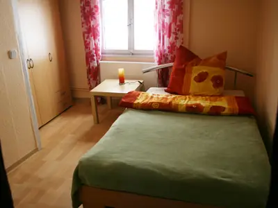 Schlafzimmer 2