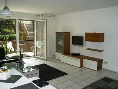 Wohnraum mit direktem Zugang zur Terasse