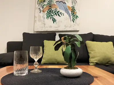 Schlafsofa mit Tisch