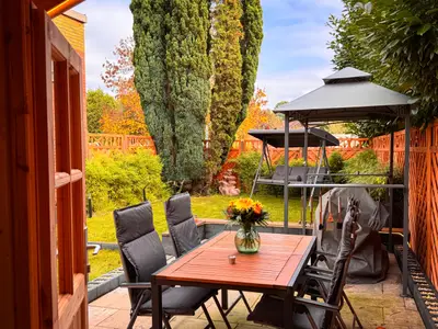 Garten mit eigener Terrasse - optional zu buchbar bei Verfügbarkeit