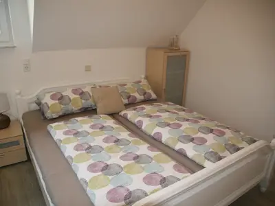 Schlafzimmer mit Doppelbett Ferienwohnung Zwischen den Seen in Haltern am See