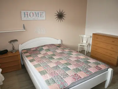 Schlafzimmer mit 1,40 m Bett Ferienwohnung Zwischen den Seen in Haltern am See