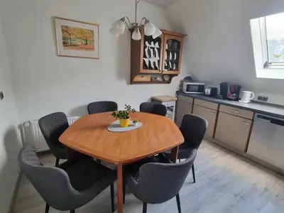 Esstisch in der Ferienwohnung Hennewig in Haltern am See