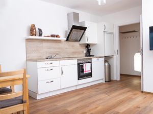 23989286-Ferienwohnung-4-Hameln-300x225-2