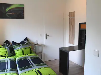 FW Avci Schlafzimmer mit Kleiderschrank