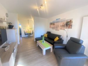 23989246-Ferienwohnung-2-Harlesiel-300x225-1