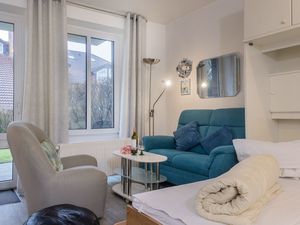 23938252-Ferienwohnung-2-Harlesiel-300x225-0