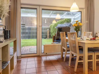 Ferienwohnung für 3 Personen (50 m²) in Harlesiel 1/10