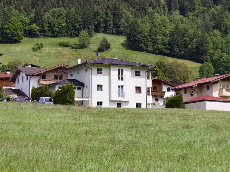 23915452-Ferienwohnung-4-Hart im Zillertal-800x600-2