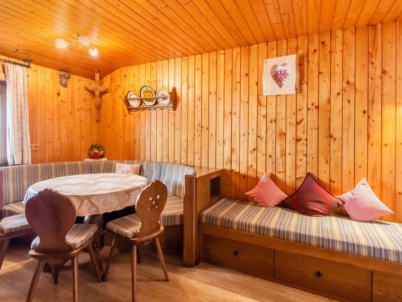 23379423-Ferienwohnung-8-Hart im Zillertal-800x600-2