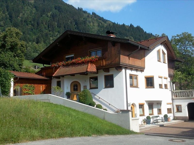 24035010-Ferienwohnung-4-Hart im Zillertal-800x600-0