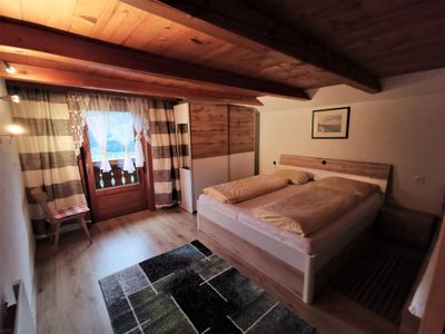 Apart_Ponholz_ZillertaL_Schlafzimmer_B_ 1