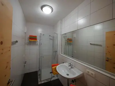 Haus am Sonnenhang-Hart-Zillertal-Badezimmer