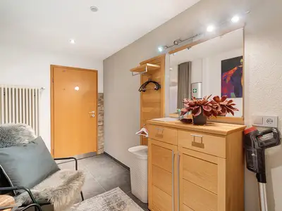 Photo, INSIDE, OUTSIDE