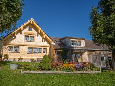 Bauernhaus mit Ferienwohnung