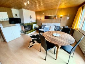 23327926-Ferienwohnung-6-Hasliberg-300x225-1