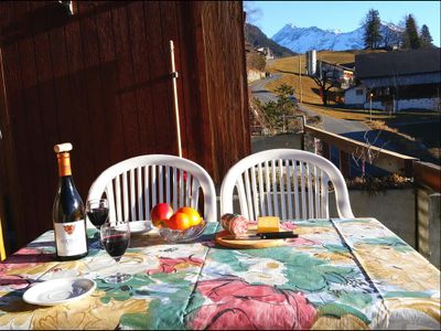 Esstisch Balkon, Sonne bis zum Sonnenuntergang