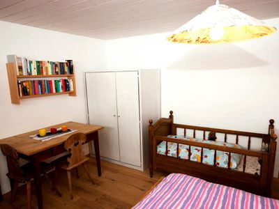 Schlafzimmer_Kinderbett