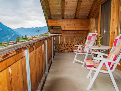 Balkon mit grandioser Aussicht in die Haslitaler Bergwelt