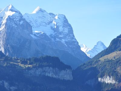 grandiose Aussicht zum Wetterhorn und Eiger