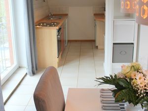 23893216-Ferienwohnung-4-Hasselberg-300x225-3