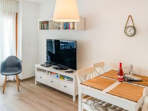 23764172-Ferienwohnung-4-Hasselberg-300x225-3