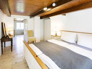 23965364-Ferienwohnung-5-Hasselberg-300x225-1