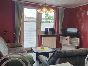 1827791-Ferienwohnung-3-Hattstedt-300x225-2