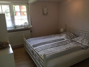 1827753-Ferienwohnung-4-Hattstedt-300x225-3