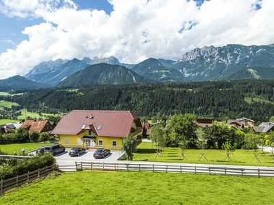 Haus Gloria - Panoramablick ins Ennstal