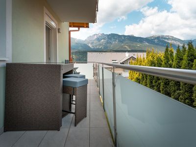 Top 5 - Ostbalkon mit traumhaftem Bergblick