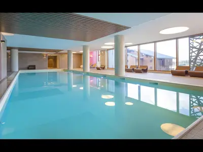 PoolOfHouse