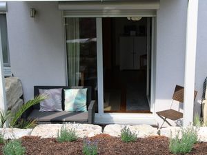 23894063-Ferienwohnung-4-Hayingen-300x225-3