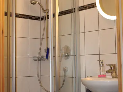 INSIDE, BATHROOM