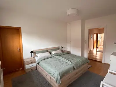 Schlafzimmer 2 groß
