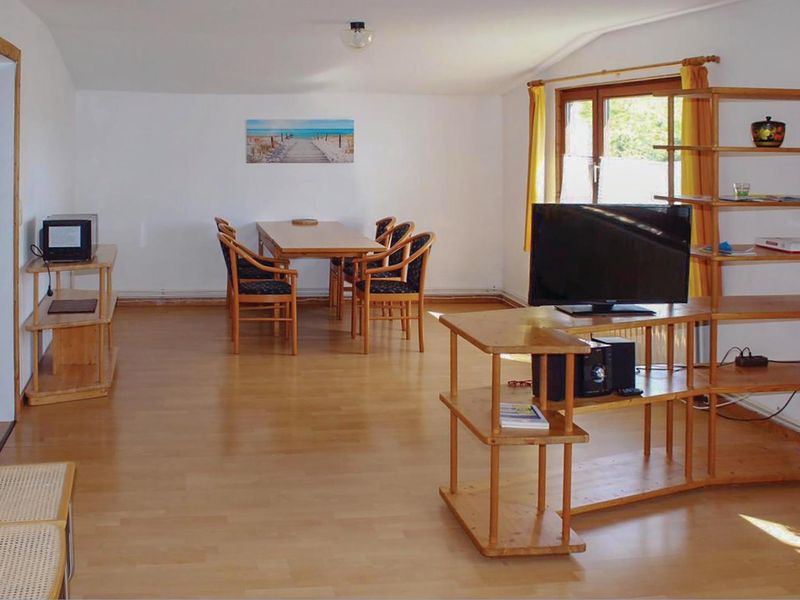 23740719-Ferienwohnung-6-Hedwigenkoog-800x600-1