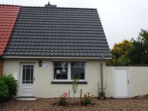 18663845-Ferienwohnung-3-Heide-300x225-0