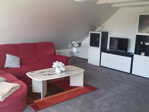 18707816-Ferienwohnung-2-Heide-300x225-3