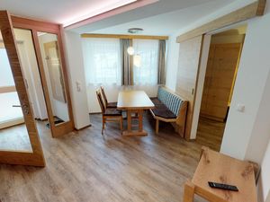 23205325-Ferienwohnung-4-Heiligenblut-300x225-5