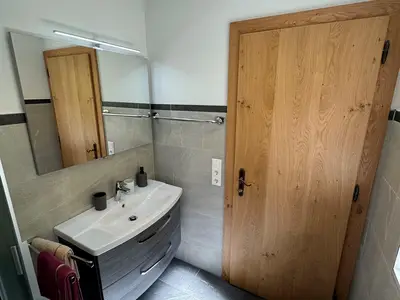 Ferienwohnung4-Bad2
