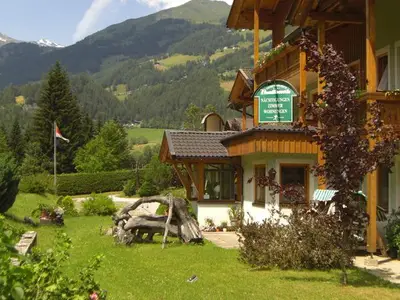 Ferienwohnung für 9 Personen (112 m²) in Heiligenblut 8/10