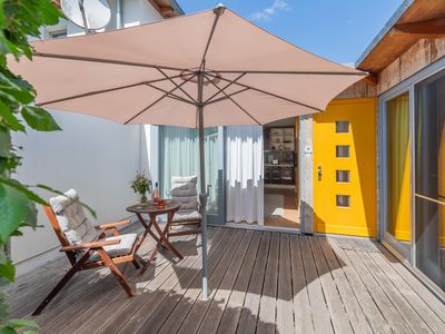 Terrasse mit Blick zum Wohnzimmer