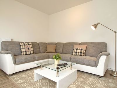 Wohnzimmer mit Ecksofa