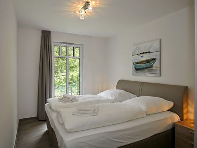 Schlafzimmer mit Doppelbett