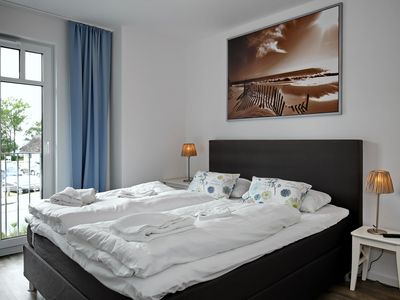 Schlafzimmer mit Doppelbett