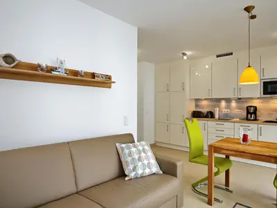 Wohnzimmer mit Blick zur Küche